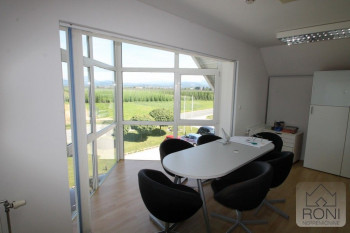 Коммерческий комплекс в Словении